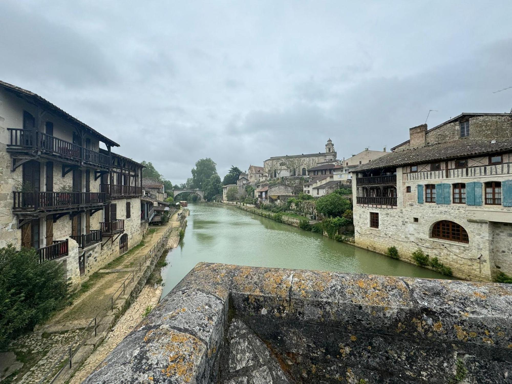 -b -t1, Centre-ville-le Marcadieu *